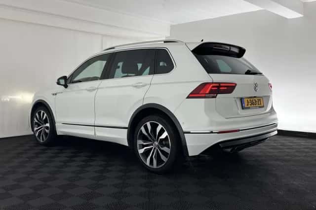 Volkswagen Tiguan (2017) thumbnail 5