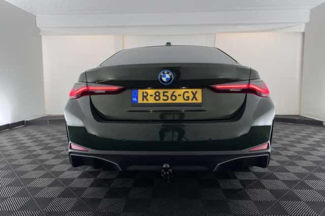 BMW i4 (2022) thumbnail 6