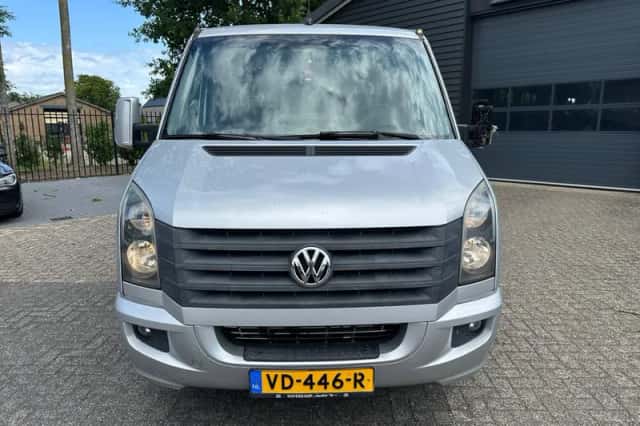 Volkswagen Crafter (2013) thumbnail 3