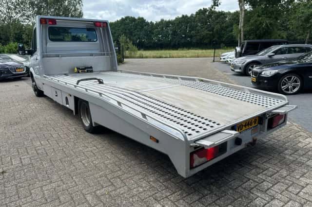 Volkswagen Crafter (2013) thumbnail 5