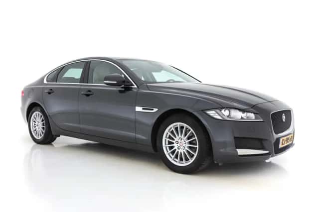 Jaguar XF (2016)