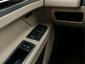 Jaguar XF (2016) thumbnail 20