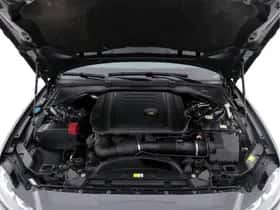Jaguar XF (2016) thumbnail 25