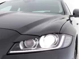 Jaguar XF (2016) thumbnail 26