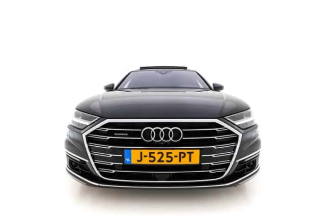 Audi A8 (2020) thumbnail 3
