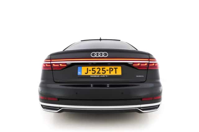 Audi A8 (2020) thumbnail 6