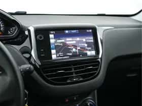 Peugeot 208 (2016) thumbnail 17