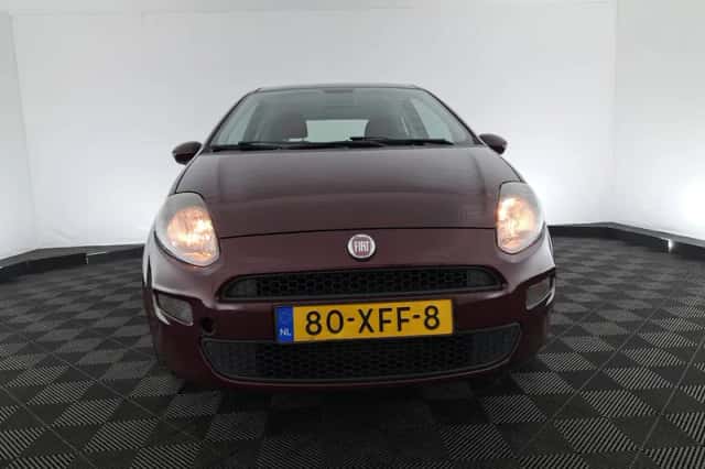 Fiat Punto (2012) thumbnail 2