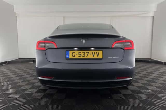 Tesla Model 3 (2019) thumbnail 6