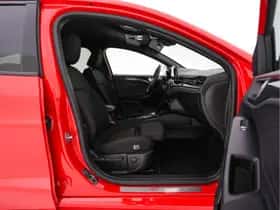 Ford Focus (2022) thumbnail 12