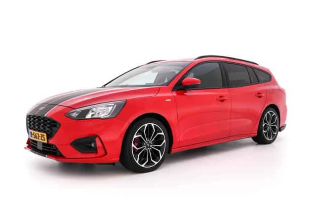 Ford Focus (2022) thumbnail 4