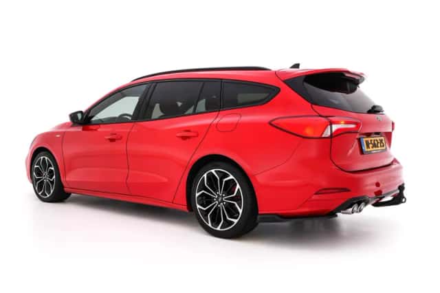 Ford Focus (2022) thumbnail 5