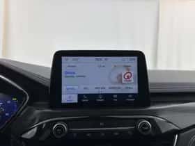 Ford Kuga (2021) thumbnail 16