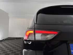 Ford Kuga (2021) thumbnail 32