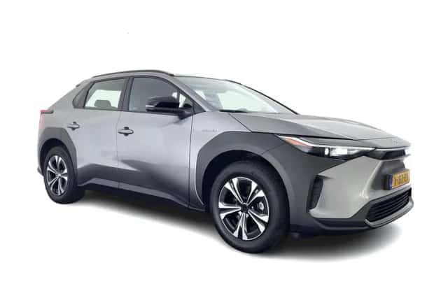 Toyota bZ4X (2024) thumbnail 1