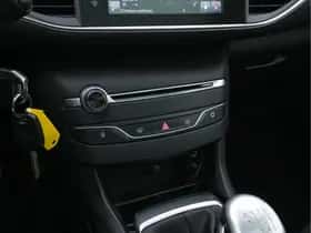 Peugeot 308 (2015) thumbnail 14