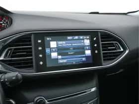 Peugeot 308 (2015) thumbnail 17