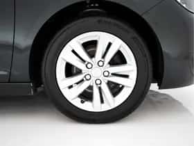 Peugeot 308 (2015) thumbnail 26