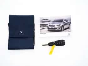 Peugeot 308 (2015) thumbnail 31