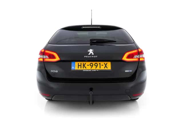 Peugeot 308 (2015) thumbnail 6