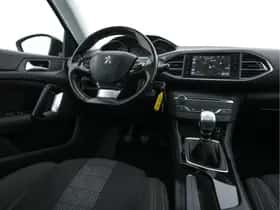 Peugeot 308 (2015) thumbnail 8