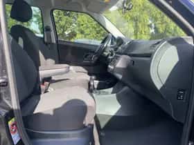 Škoda Fabia (2012) thumbnail 11