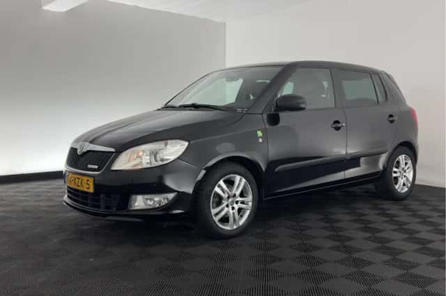 Škoda Fabia (2012) thumbnail 4