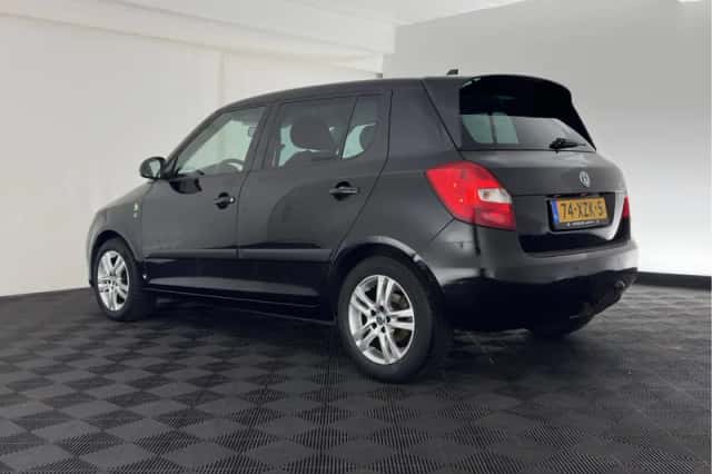 Škoda Fabia (2012) thumbnail 5