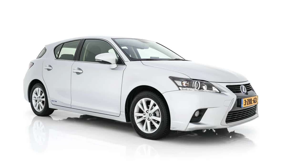 Lexus CT (2014) — foto 1