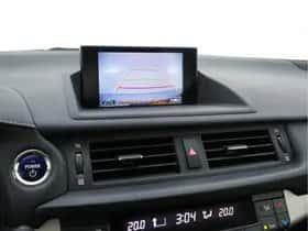 Lexus CT (2014) thumbnail 17
