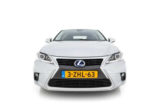 Lexus CT (2014) thumbnail 3