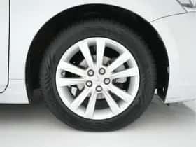 Lexus CT (2014) thumbnail 29