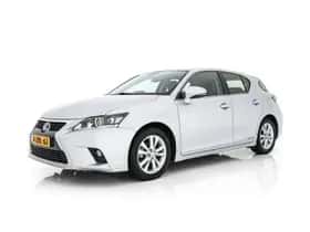 Lexus CT (2014) thumbnail 4
