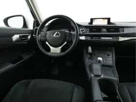 Lexus CT (2014) thumbnail 8