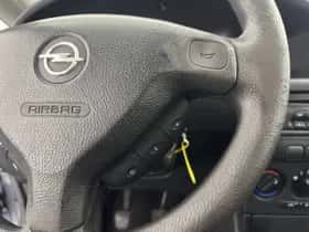 Opel Zafira (2004) thumbnail 16