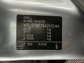 Opel Zafira (2004) thumbnail 21