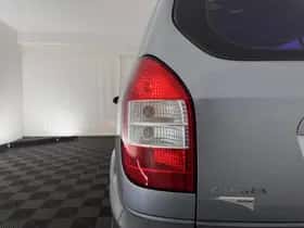 Opel Zafira (2004) thumbnail 24