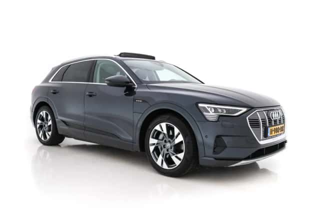 Audi e-tron (2019) thumbnail 1