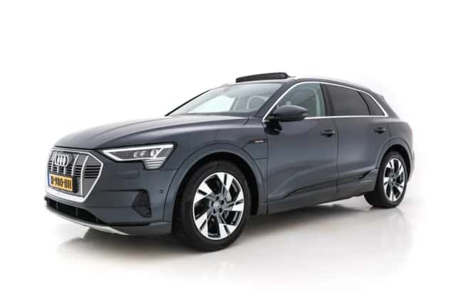 Audi e-tron (2019) thumbnail 3
