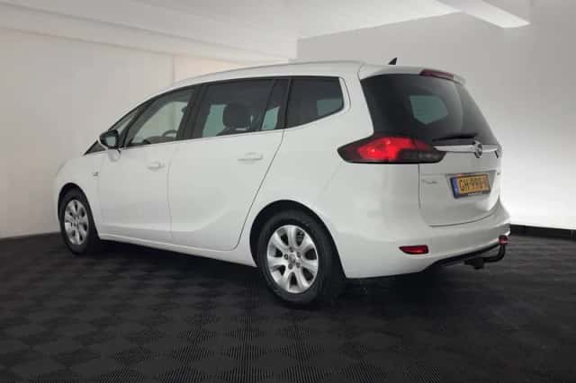 Opel Zafira Tourer (2015) thumbnail 5