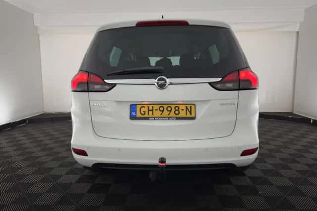 Opel Zafira Tourer (2015) thumbnail 6