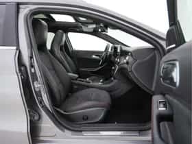 Mercedes-Benz GLA (2015) thumbnail 12