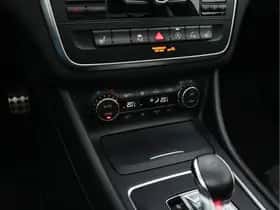 Mercedes-Benz GLA (2015) thumbnail 14