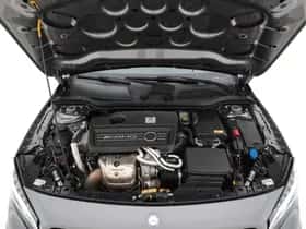 Mercedes-Benz GLA (2015) thumbnail 32