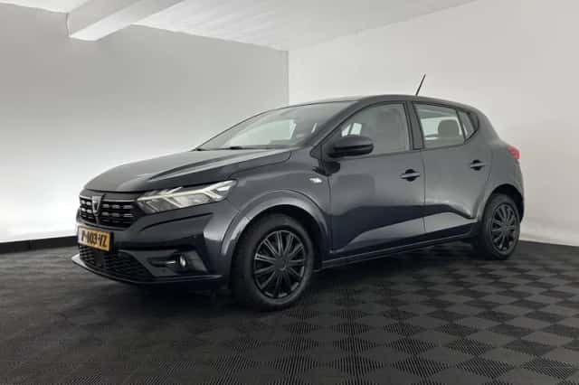 Dacia Sandero Stepway (2022) thumbnail 4