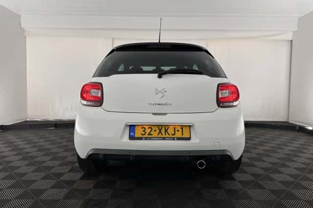 Citroën DS3 (2012) thumbnail 6
