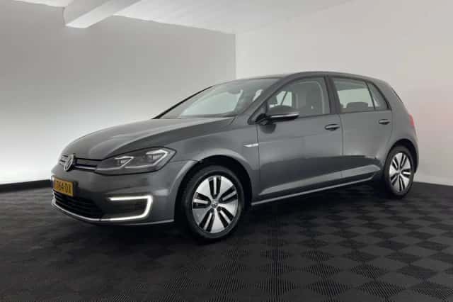 Volkswagen E golf (2020) thumbnail 4