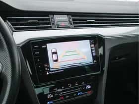 Volkswagen Passat (2021) thumbnail 16