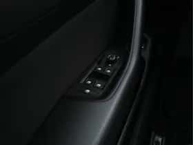 Volkswagen Passat (2021) thumbnail 21
