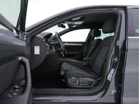 Volkswagen Passat (2021) thumbnail 9